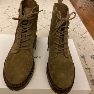 BRAND NEW - never worn Vince Cabria boot